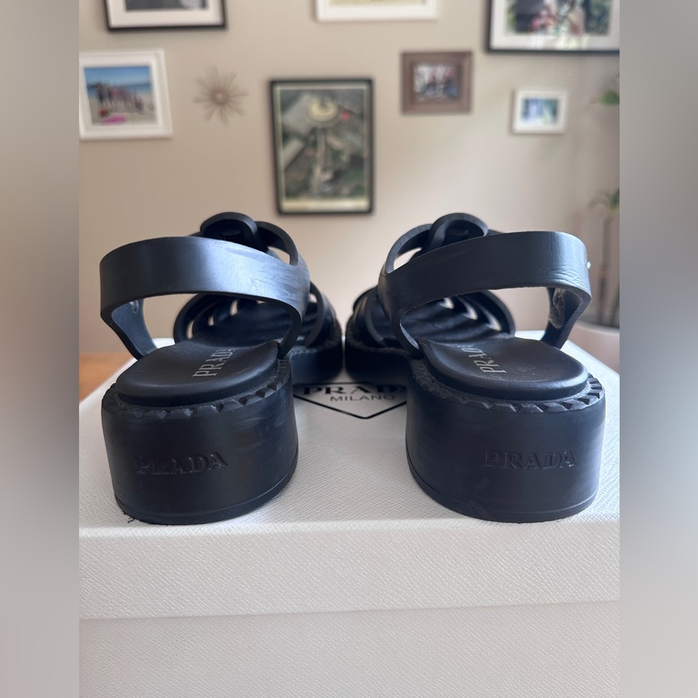 Prada 🖤 Fisherman Rubber Sole Sandal Color: NERO Size: 37/ Size 7 - Picture 3 of 7